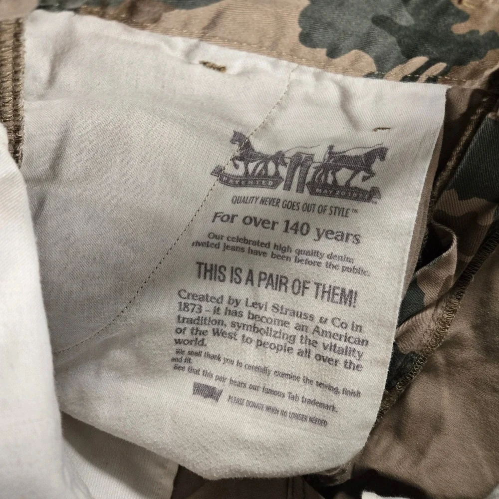 Levi's Cargo Shorts Mens 32 Camo Green Brown Cotton Multi Pocket Combat Utility